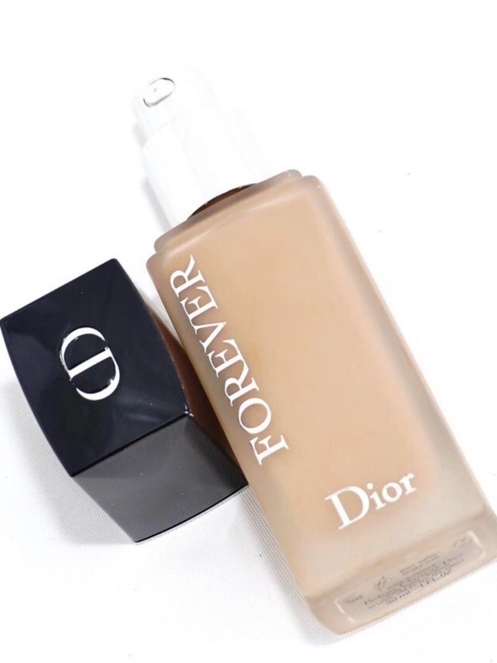 Dior Forever Liquid Foundation – 3C